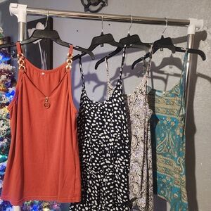 Stylish Women's Lot Of 4